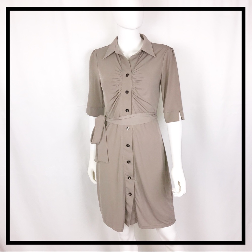 SPENSE Button-Up Dress. Size 4